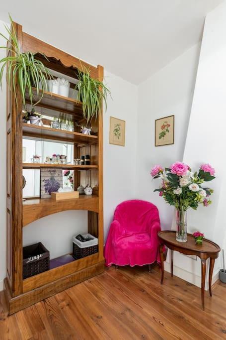 Six Chandelles M'Etaient Comptees Puimoisson Kültér fotó