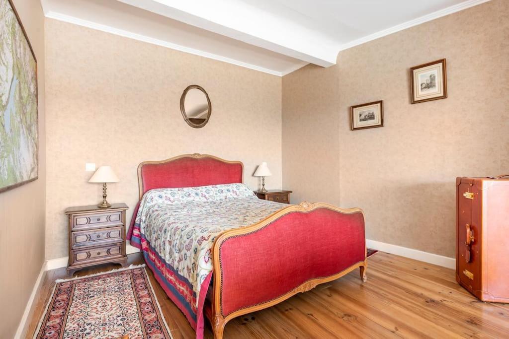 Six Chandelles M'Etaient Comptees Puimoisson Kültér fotó